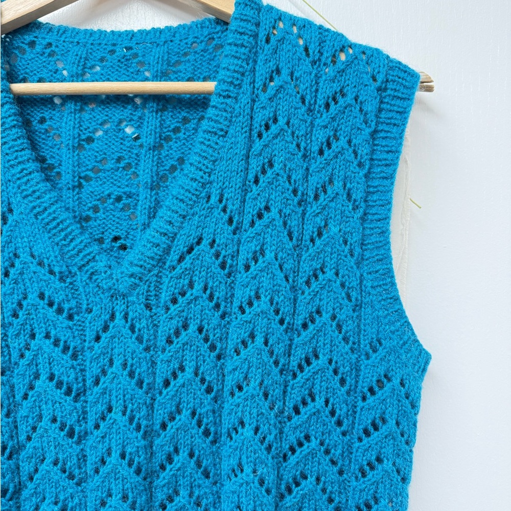Handmade Vest‎ - Picture 2 of 3